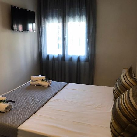 Kostas-Apartment Ієрісос Екстер'єр фото